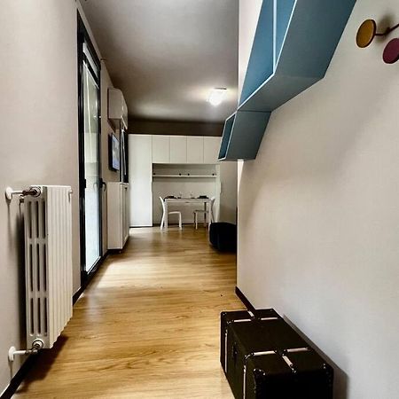 Urban House - Comfy Flat Navigli Milan Center Apartment Exterior photo