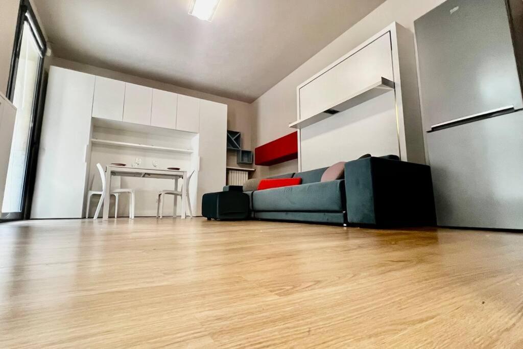 Urban House - Comfy Flat Navigli Milan Center Apartment Exterior photo