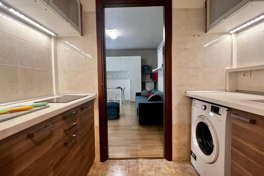 Urban House - Comfy Flat Navigli Milan Center Apartment Exterior photo